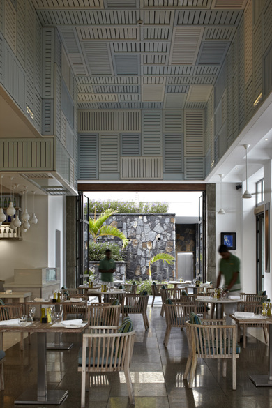 1336484531_sapori_restaurant_long_beach_mauritius.jpg