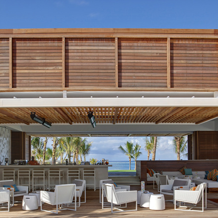 1305831976_shores_bar_day.jpg