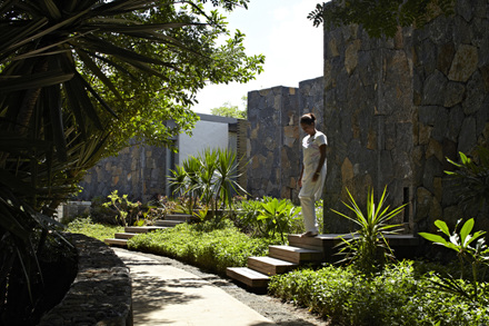 1336490630_sea_spa_long_beach_mauritius.jpg