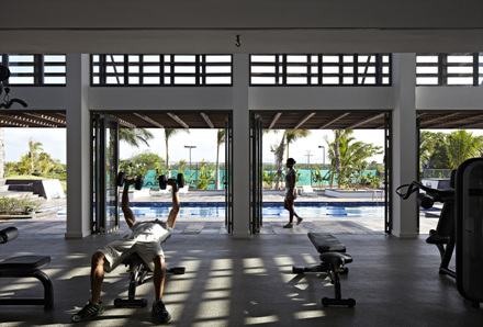 1336485944_sports_center_long_beach_mauritius.jpg