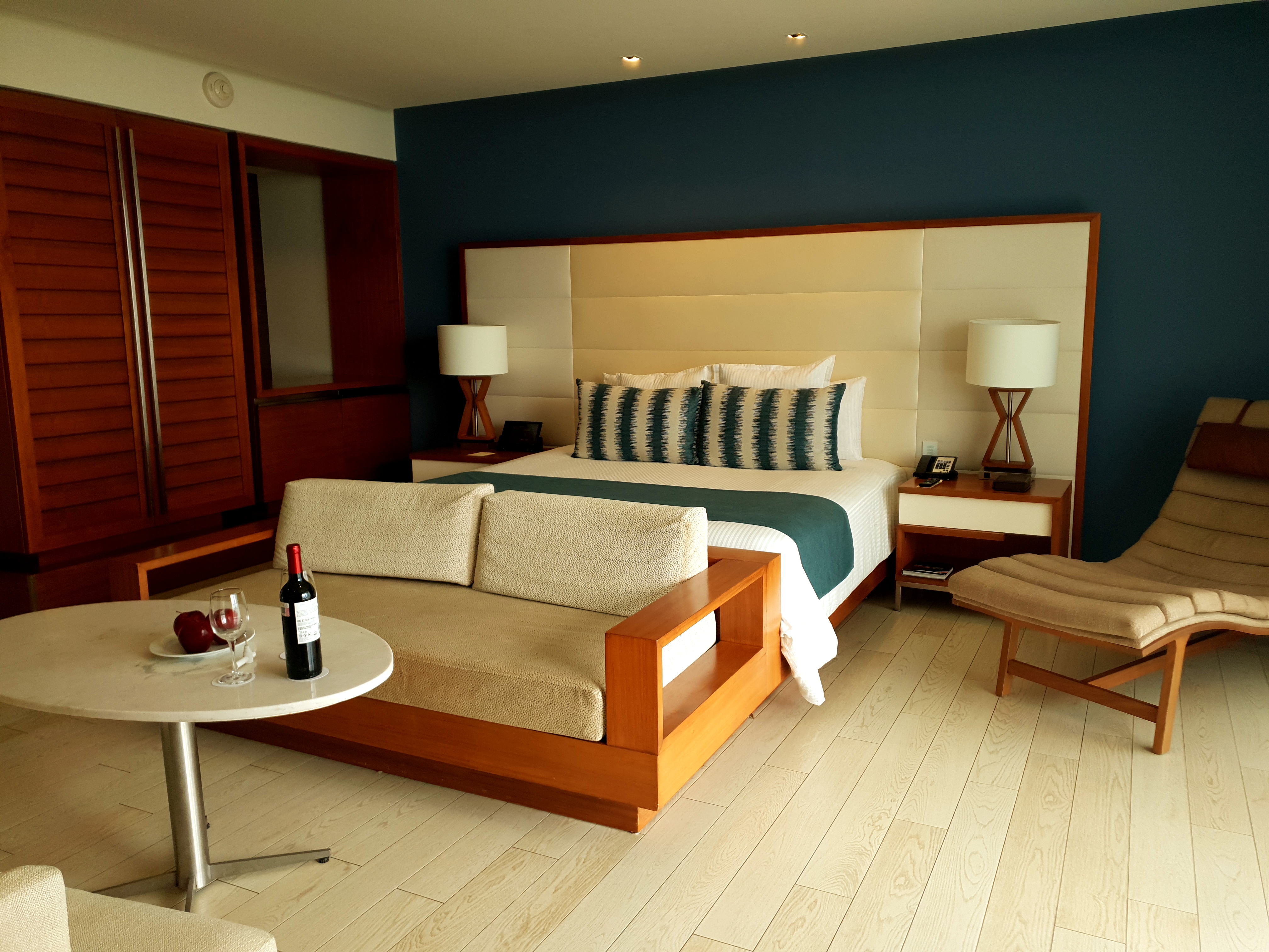 Preferred Junior Suite Ocean View (4).jpg