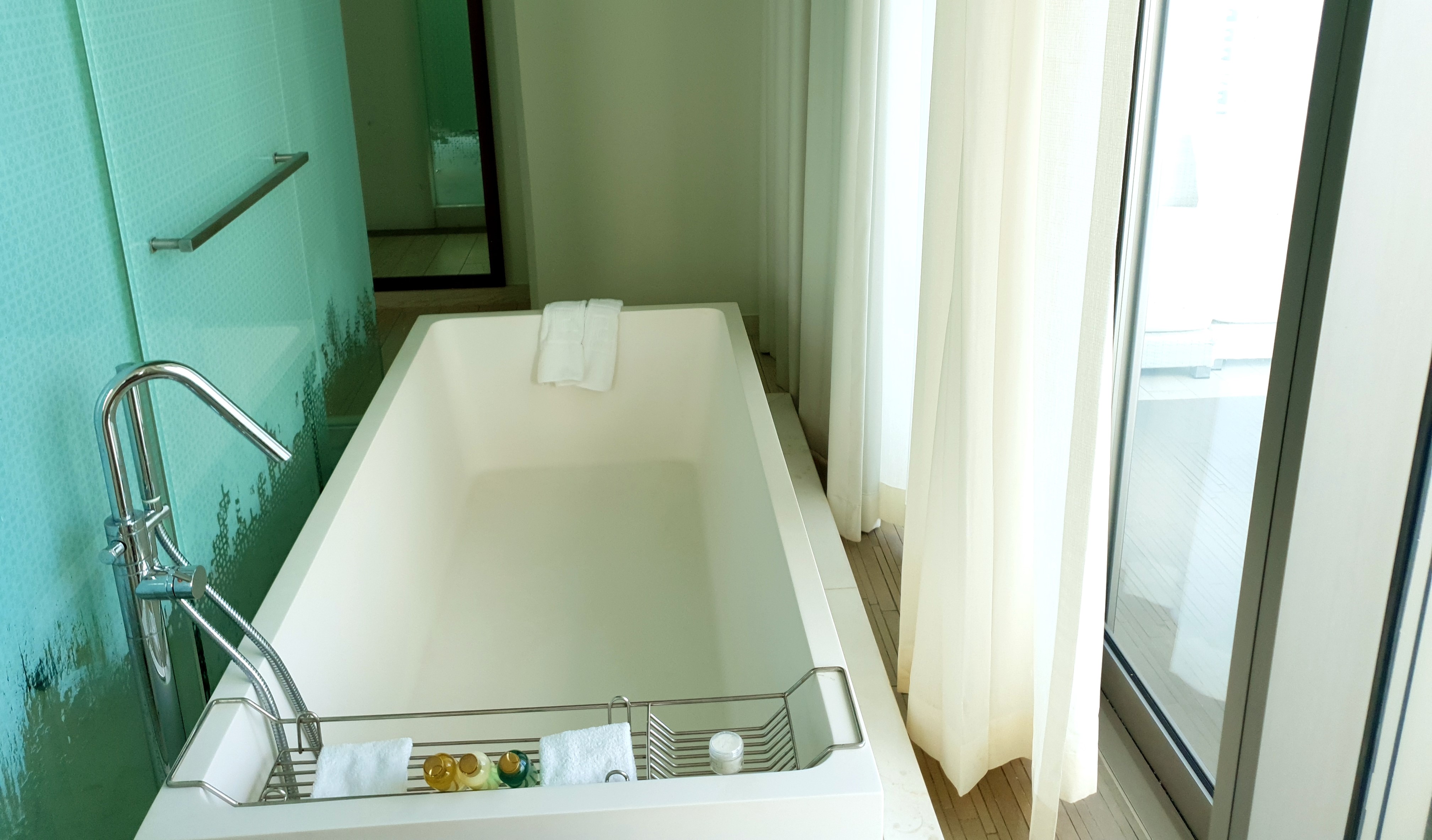 Preferred Master Suite Ocean Front (9).jpg